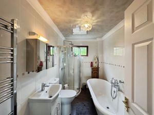 Photo 1- click for photo gallery